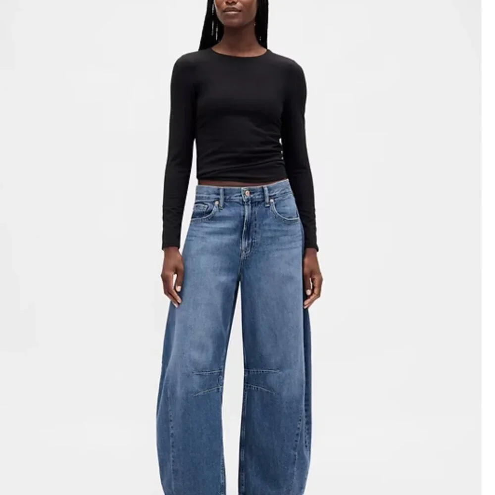 Gap High Rise Horseshoe Jeans - Picture 7 of 7